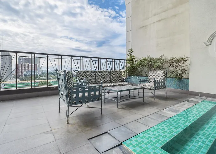 Admiral Baysuites 2602 *
